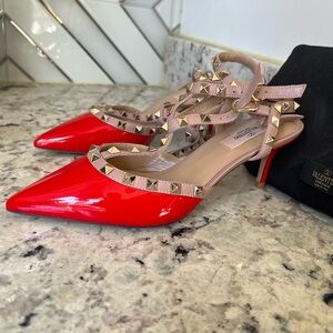 Valentino Garavani Red/Blush Leather Heels Rockstud Straps EU 39 - Never worn